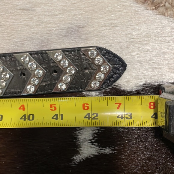 Black and Arrow Western Belt - Picture 6 of 6